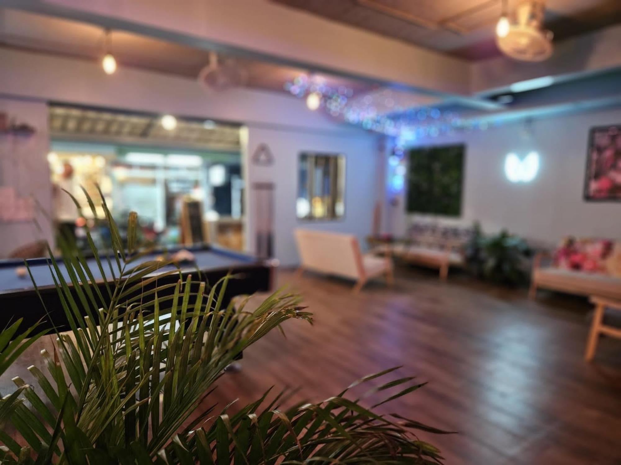 Tiki Tribe Bar & Hostel เกาะเต่า ภายนอก รูปภาพ