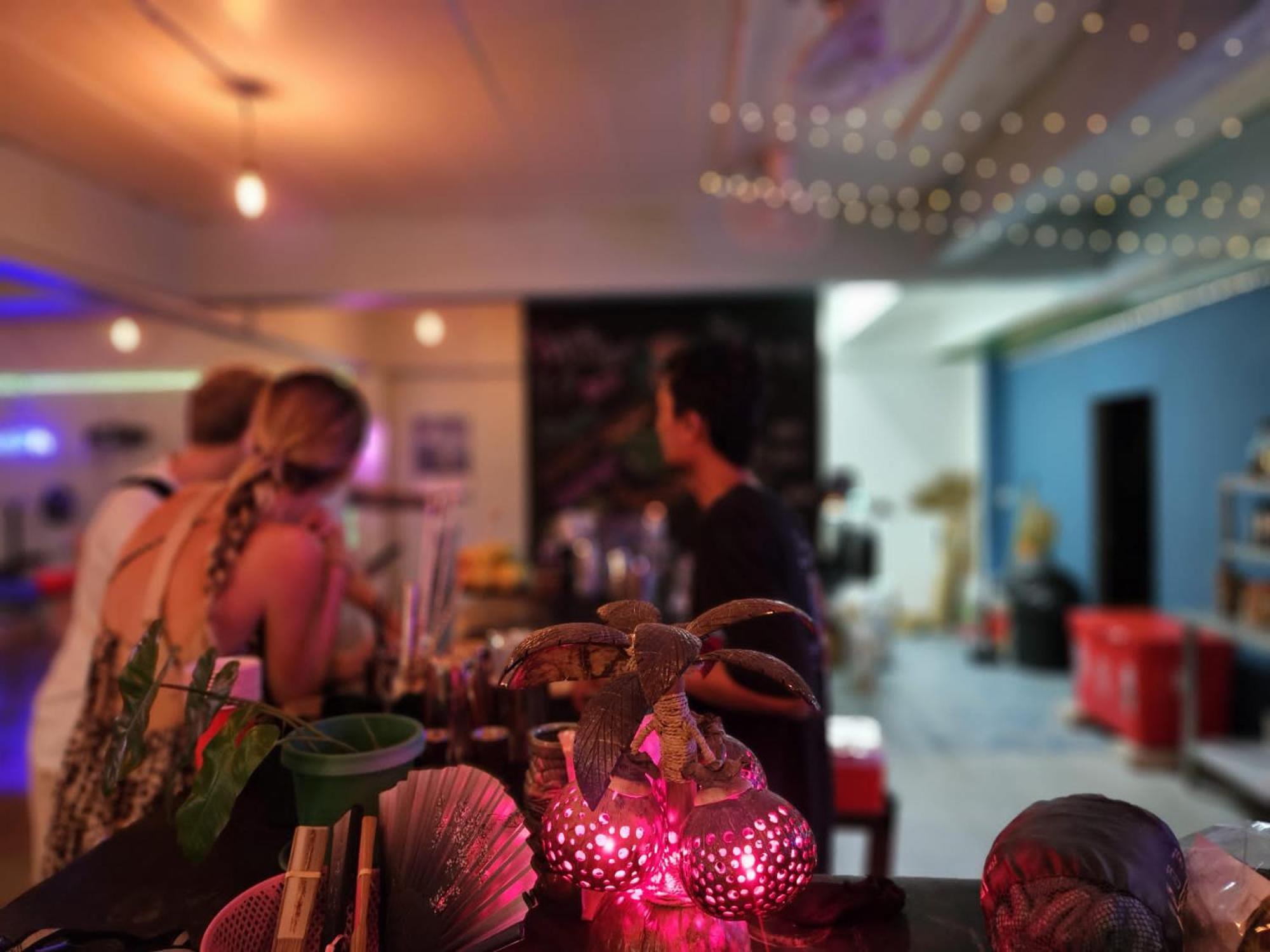 Tiki Tribe Bar & Hostel เกาะเต่า ภายนอก รูปภาพ