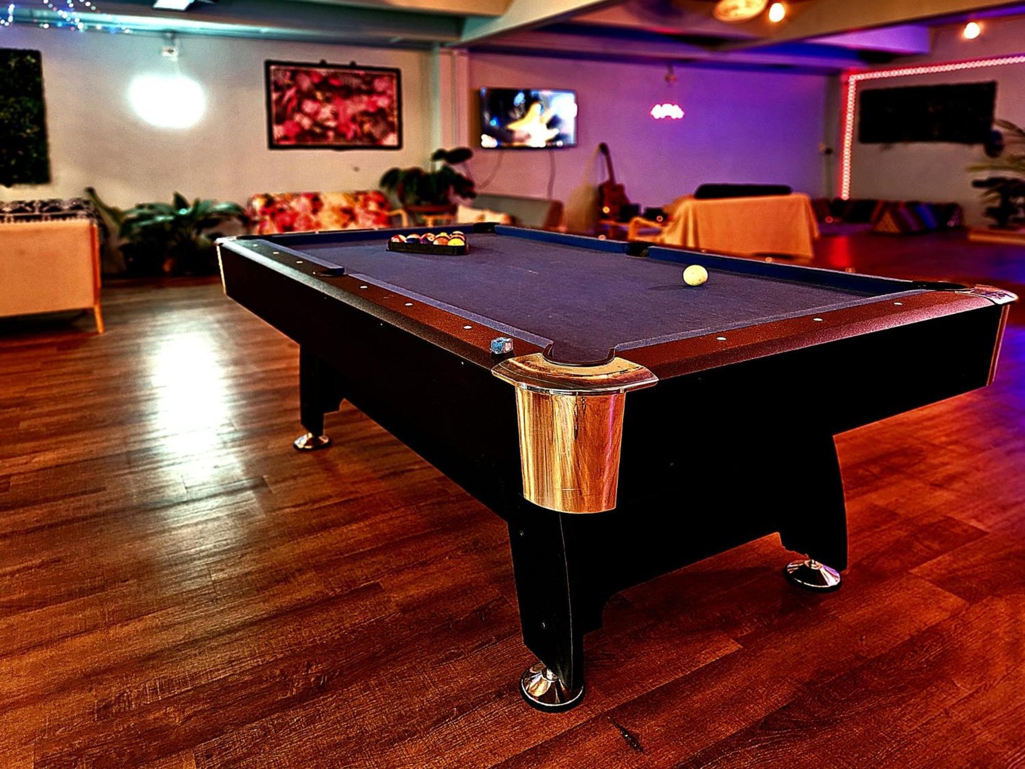 Tiki Tribe Bar & Hostel เกาะเต่า ภายนอก รูปภาพ