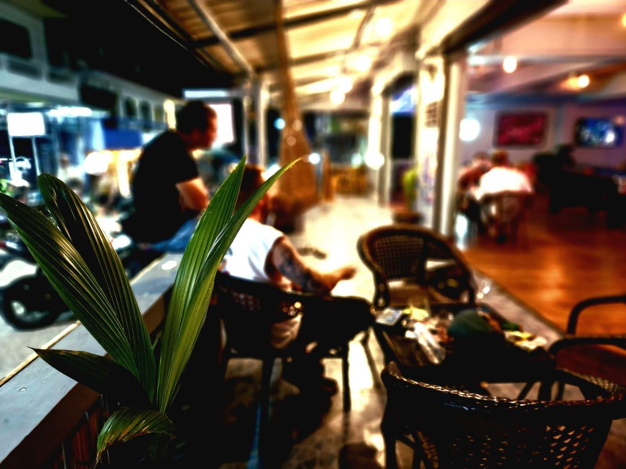 Tiki Tribe Bar & Hostel เกาะเต่า ภายนอก รูปภาพ