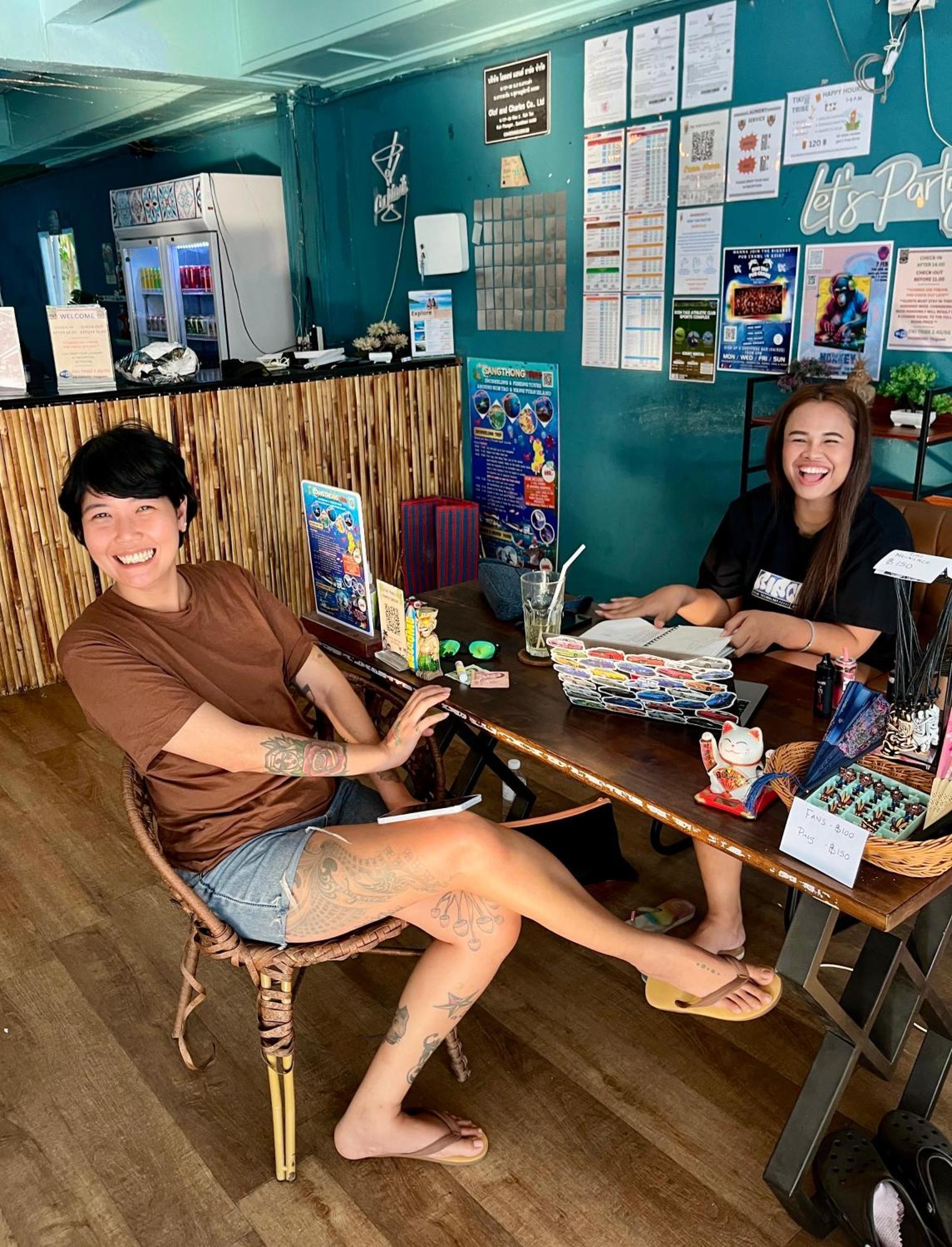 Tiki Tribe Bar & Hostel เกาะเต่า ภายนอก รูปภาพ