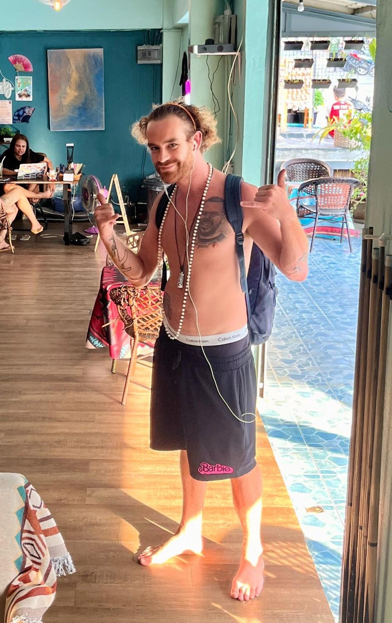 Tiki Tribe Bar & Hostel เกาะเต่า ภายนอก รูปภาพ